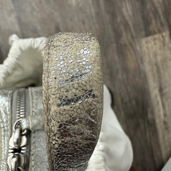 🦄 RARE Hammitt Bob in Tetras Silver 🦄 VGUC - Picture 11 of 12